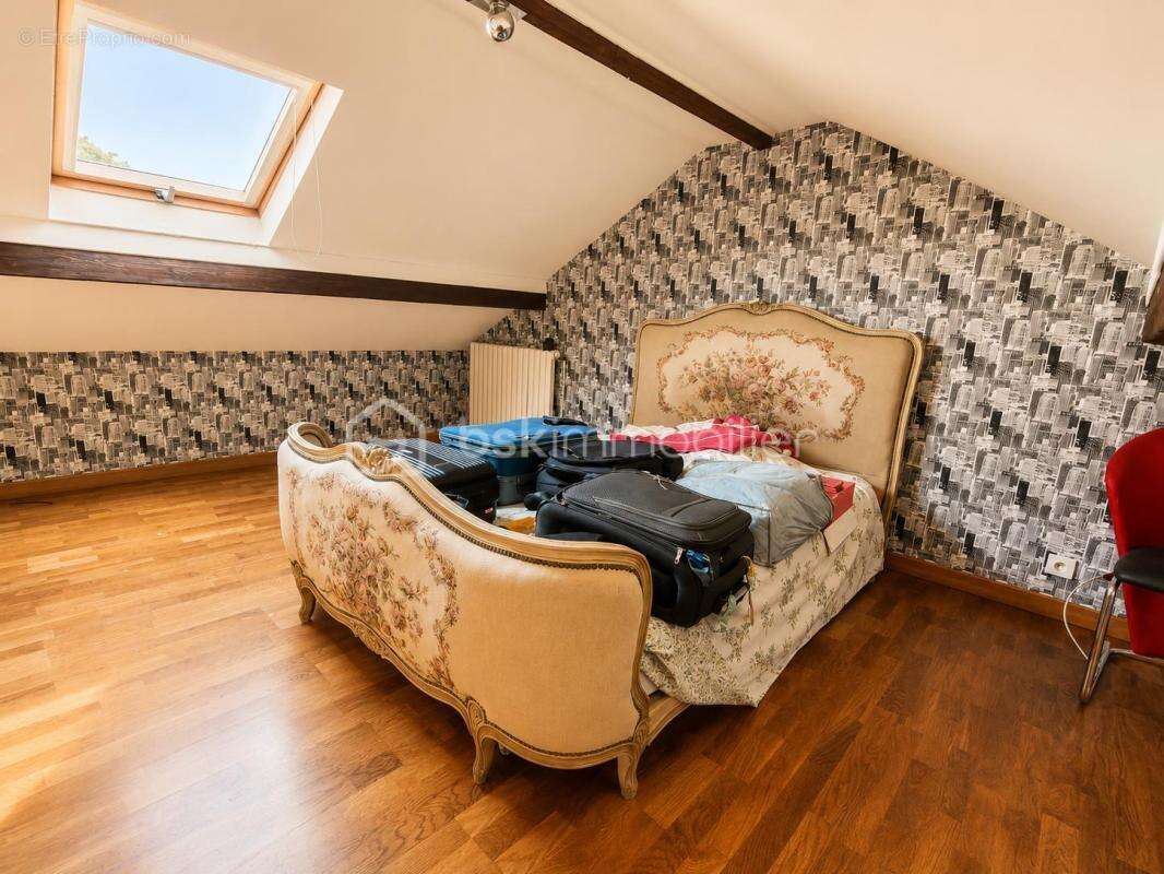 Maison familiale 4 chambres avec jardin de 72 m², 188 m² de terrain - Terrasses et garage – Livry-Gargan - photo 17