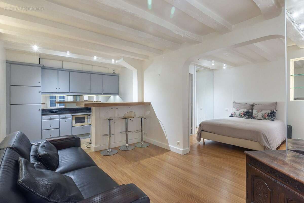 Appartement à PARIS-5E