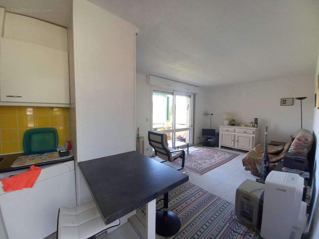 Appartement à CASTELNAUD-DE-GRATECAMBE