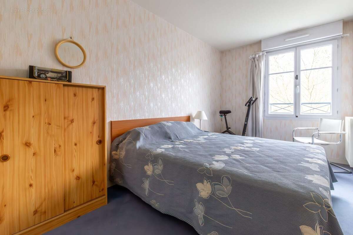 Appartement à BUSSY-SAINT-GEORGES