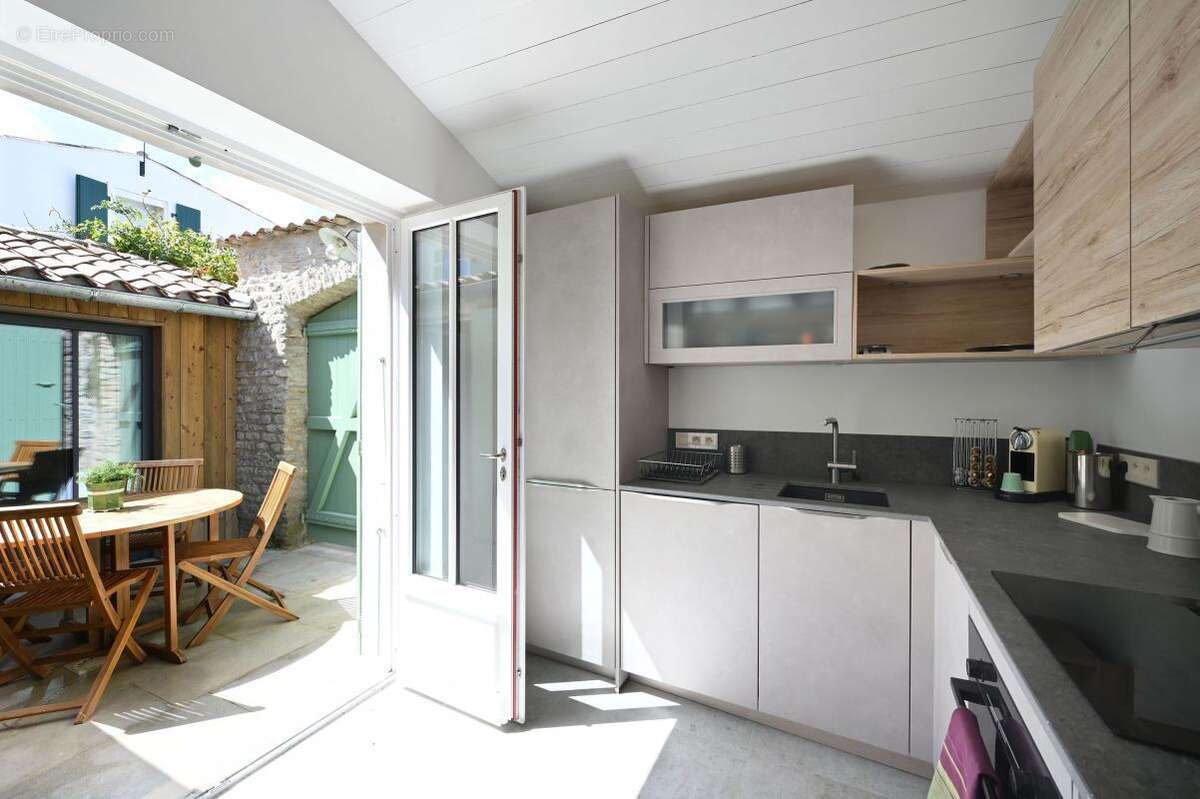 Maison à LES PORTES-EN-RE