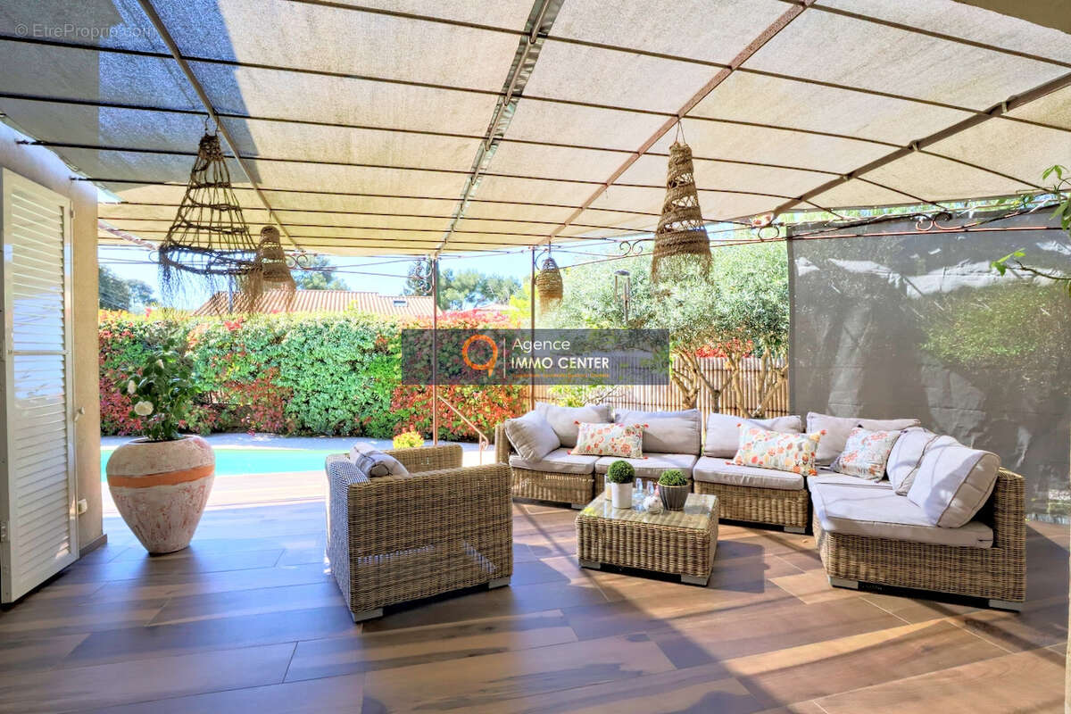 Villa Type 5/ 6 de 200m2 habitables 83140 Six fours les plages - photo 2