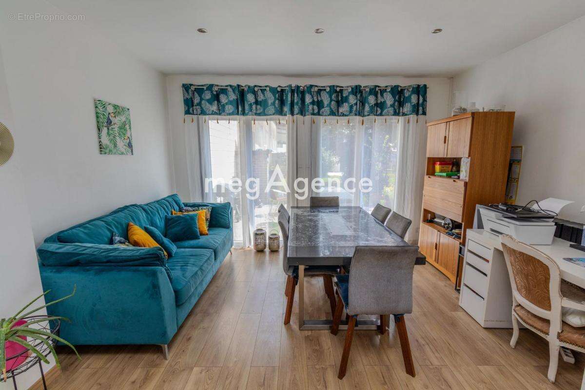 Maison à DEVILLE-LES-ROUEN