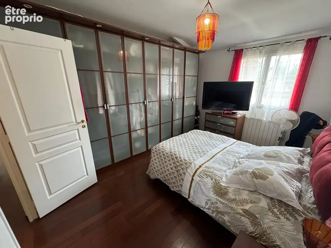 Maison 5 pièces 110 m² - Métro L11 - Jardin - Terrasse - Garage - photo 11