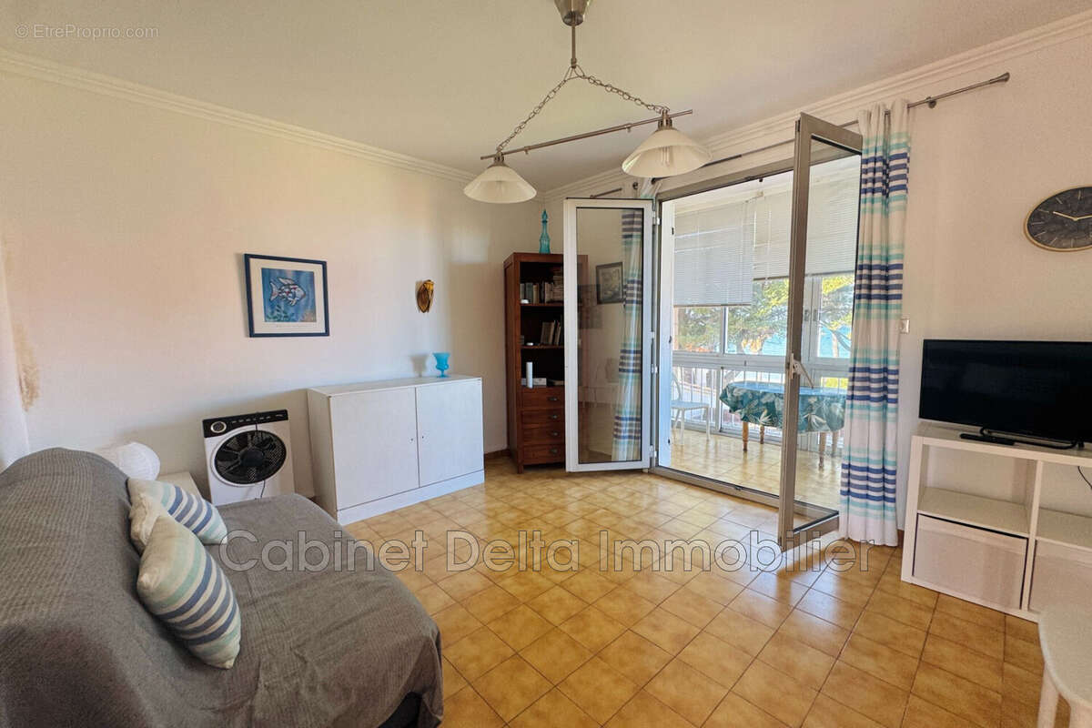 Appartement à SIX-FOURS-LES-PLAGES