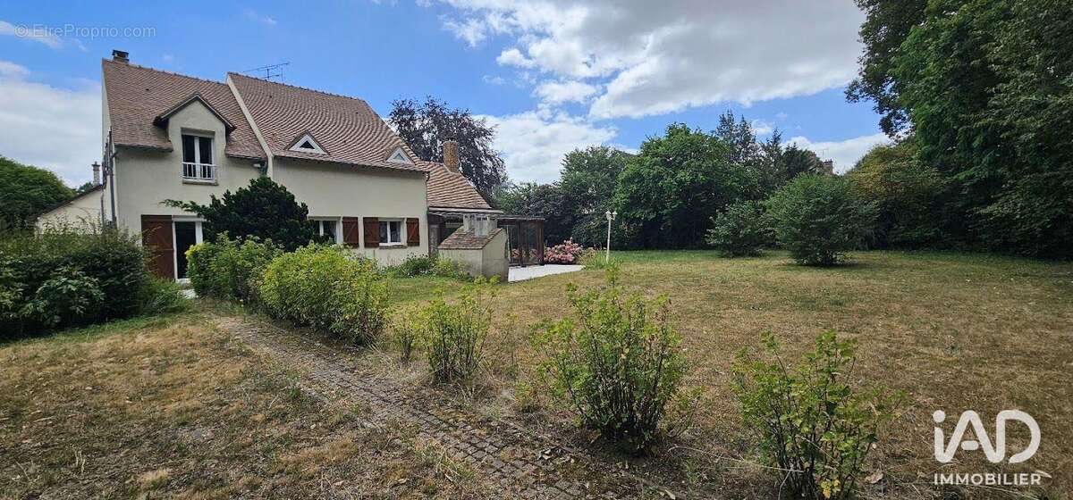 Maison 199 m² à Maurepas  - photo 6