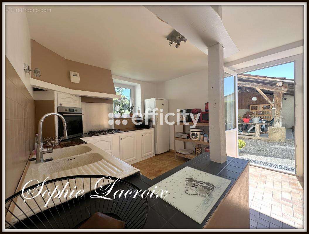 Maison à LENS-LESTANG