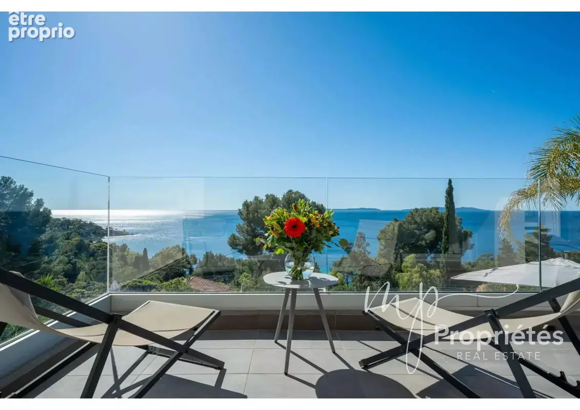 Photo Maison à Le Lavandou au prix de 2 390 000€