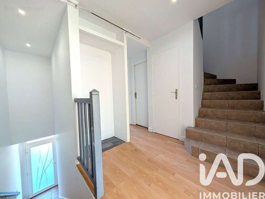 Photo 9 - Appartement à SAINT-THIBAULT-DES-VIGNES