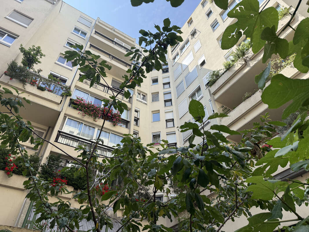 Appartement à PARIS-3E