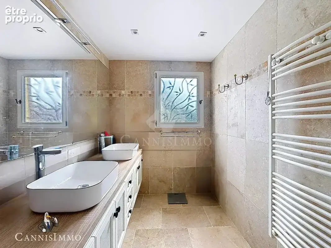 Saint cezaire residentiel  propriete plain-pied 7 pieces 203m2+2500m2 terrain plat+piscine pool house expo sud - photo 11