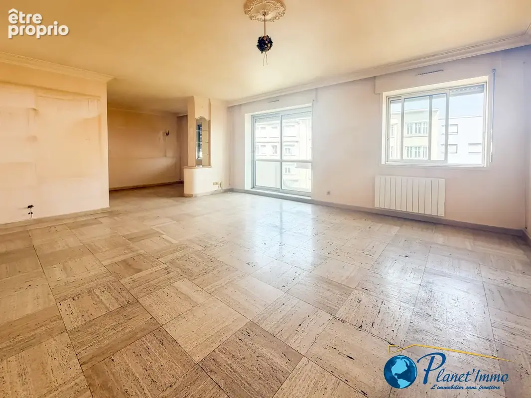 Appartement à SAINT-ETIENNE