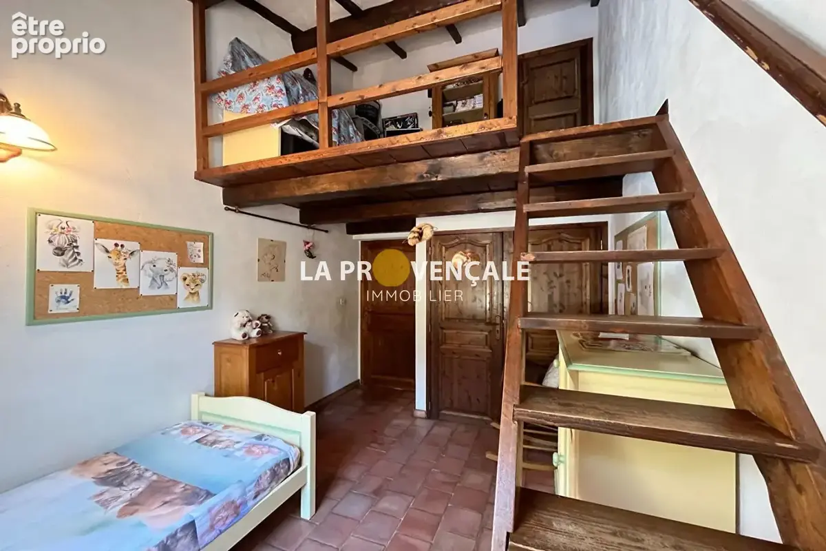 Maison 5 pièces 132 m² à vendre à Pourcieux (83470) - photo 7