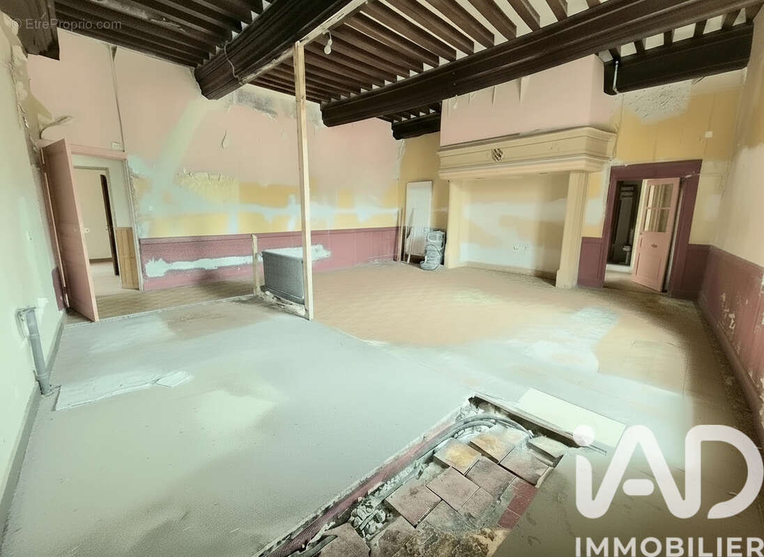 Photo 3 - Maison à REGNY
