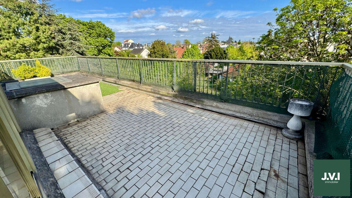 A vendre Montmorency Appartement en duplex 5 pièces de103 m² - photo 9