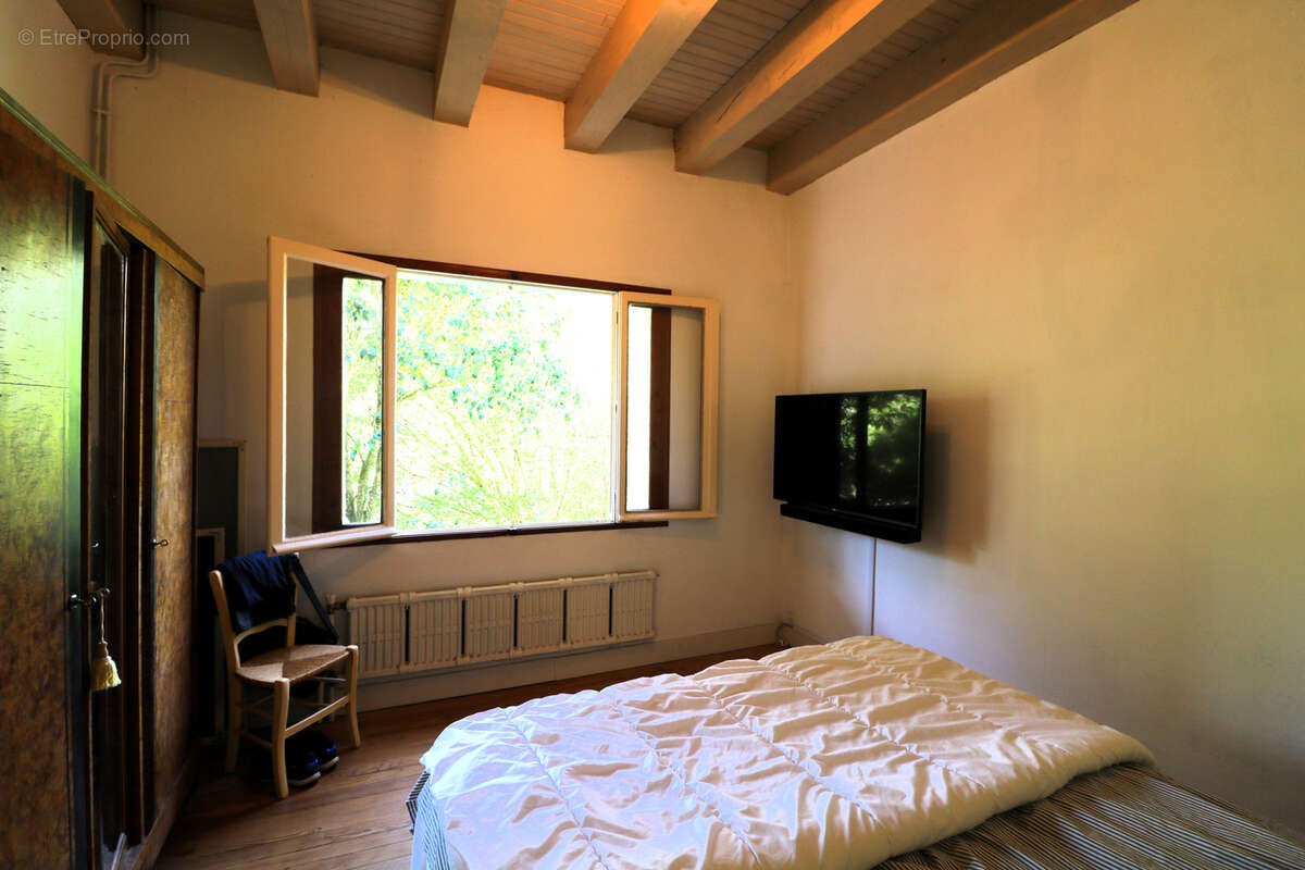 Belle Villa Atypique dans son parc Arboré, piscine chauffée 10x5 + Terrain constructible avec verger - photo 16