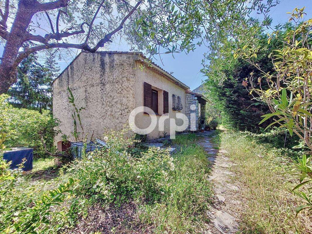 Maison à TOURRETTE-LEVENS