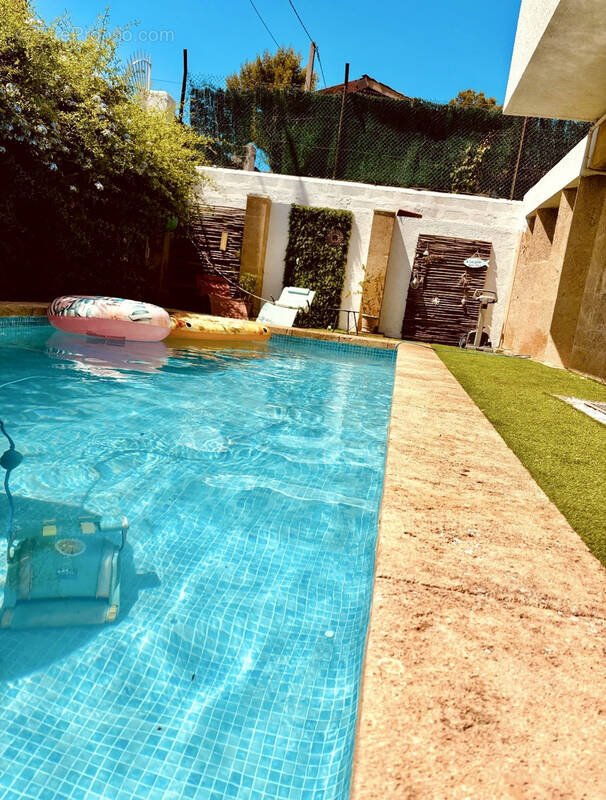 Appartement à MARSEILLE-9E