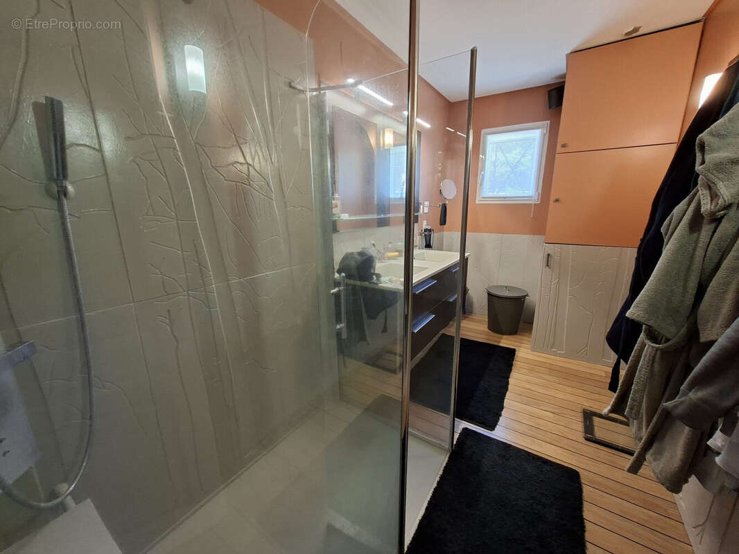 Maison 139 m² à La Boisse  - photo 8