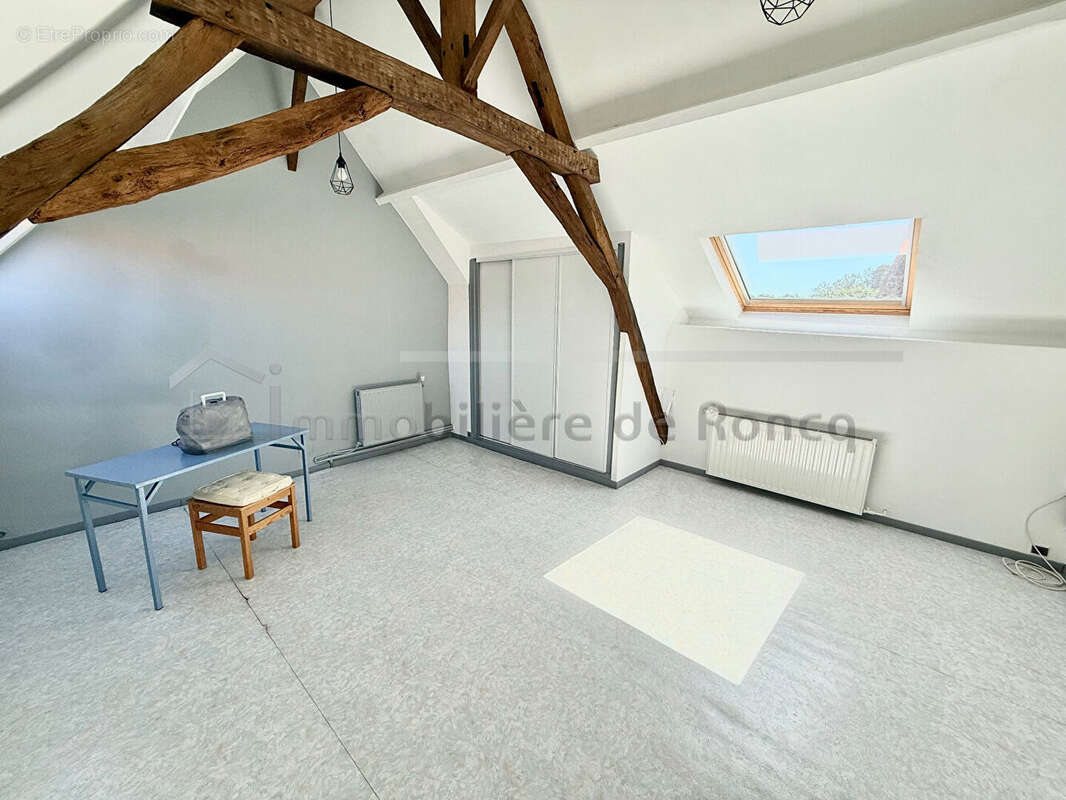Maison à RIEULAY