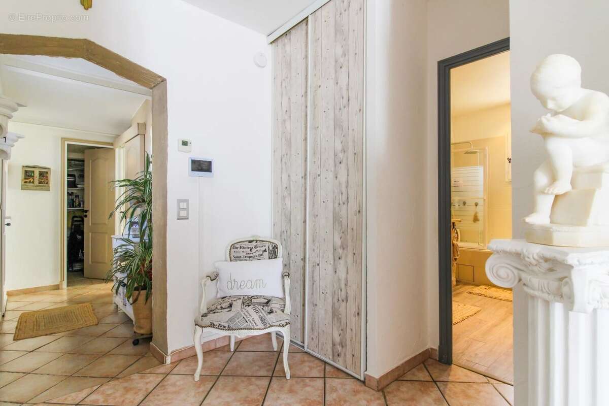 Maison à SAINT-MARTIN-DU-VAR