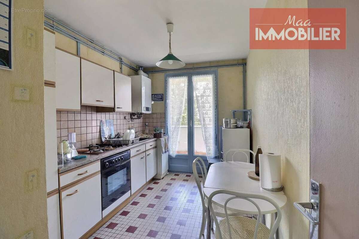 Appartement à SAINT-ETIENNE