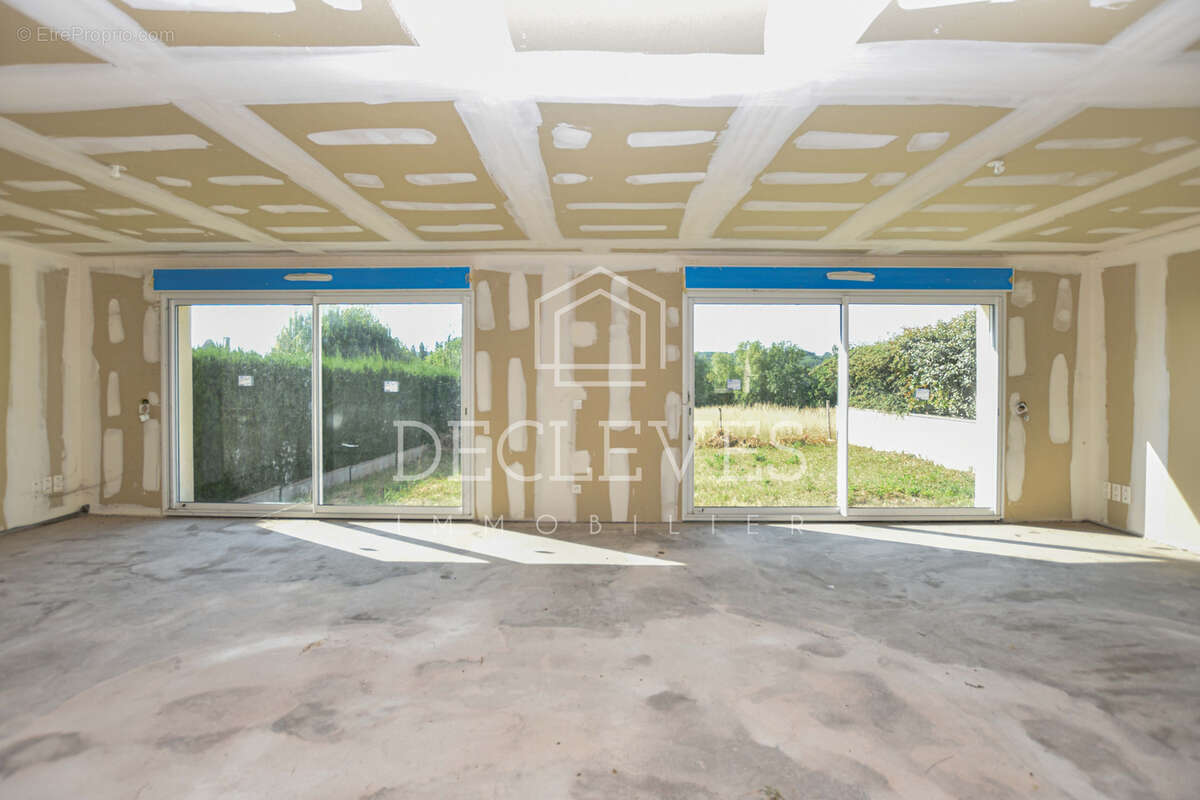 Maison Neuve de 150 m2 - 5 chambres et Sous-sol total -  Morainvilliers - - photo 7