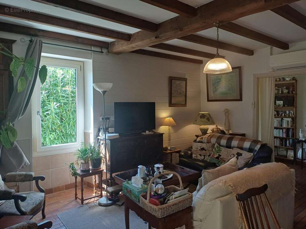 Maison 147 m² à Chatignac  - photo 2