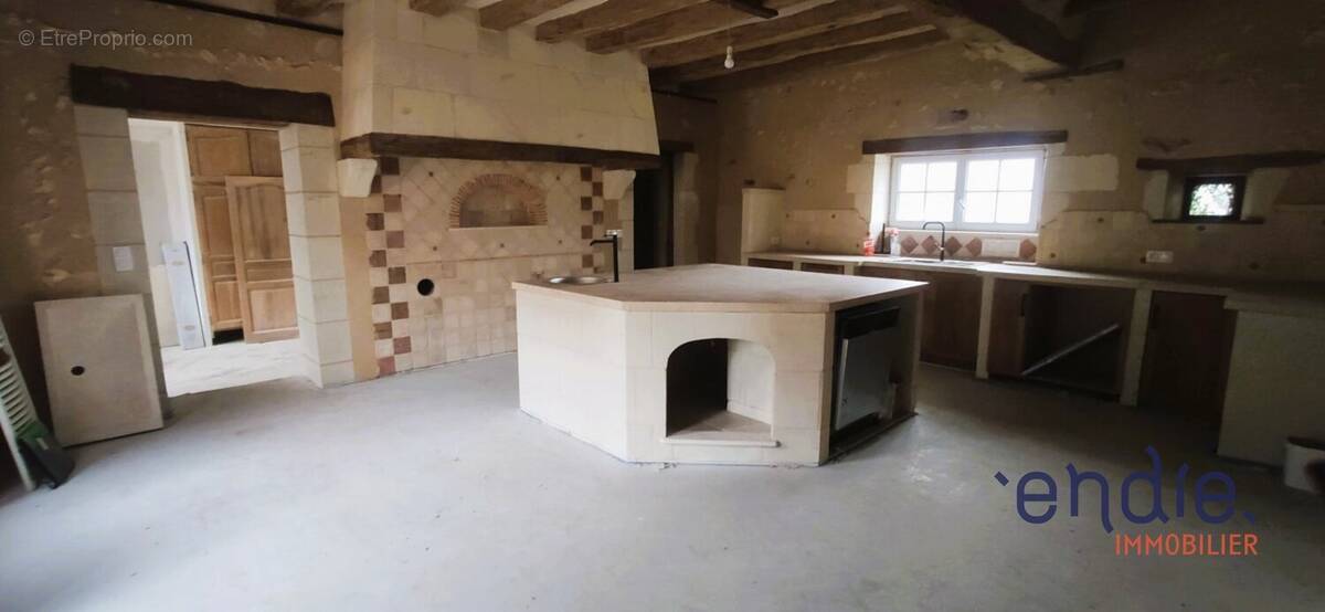 Maison à BETZ-LE-CHATEAU