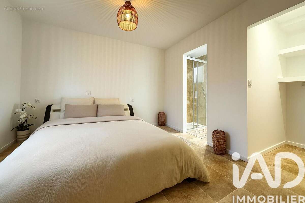 Photo 3 - Maison à SENS