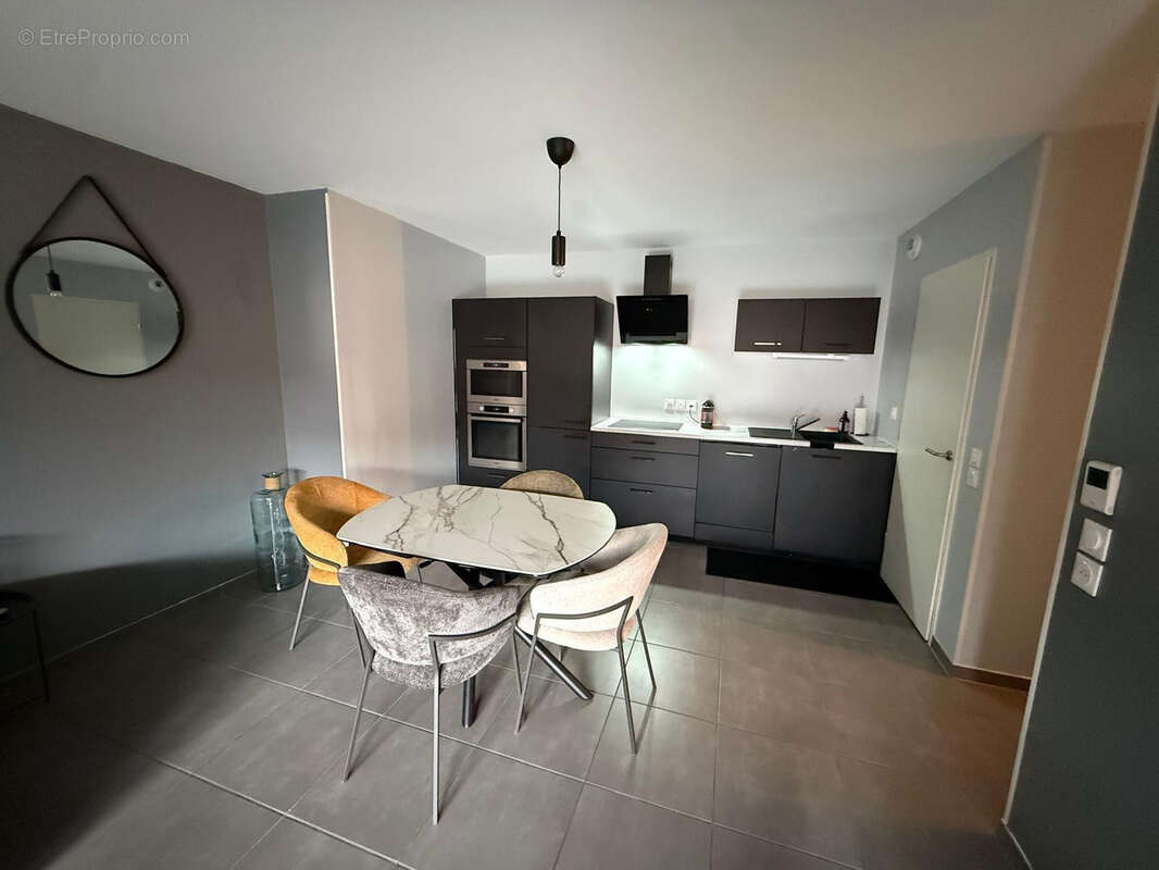 Appartement à VETRAZ-MONTHOUX