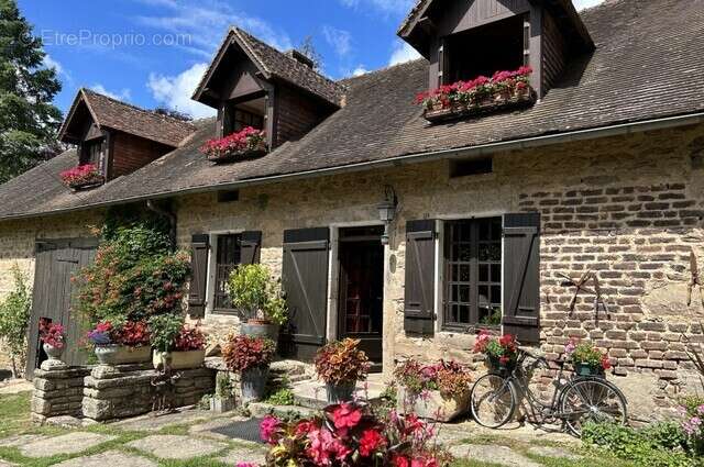 n°4 - Maison à LE CREUSOT
