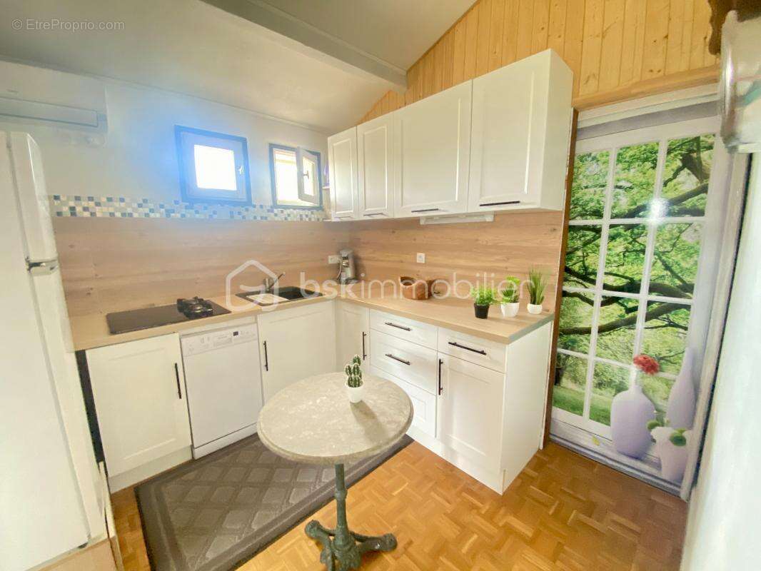 Maison à MONTELIMAR