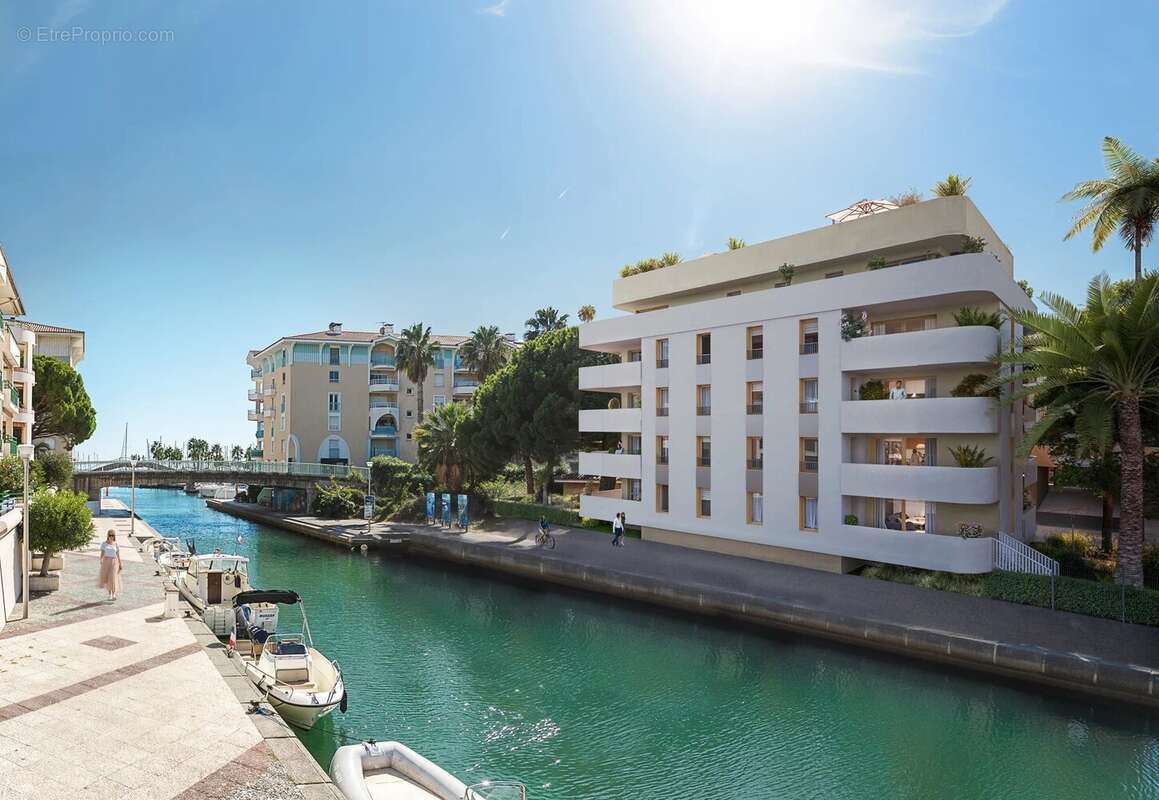Appartement à FREJUS