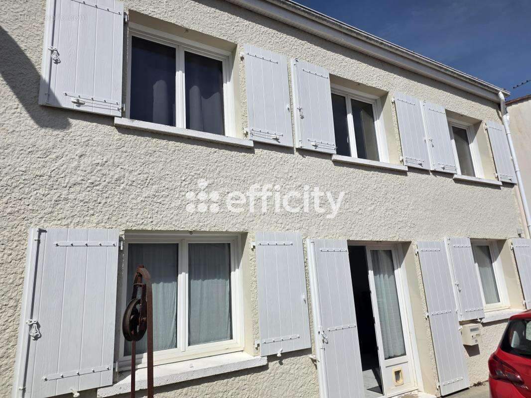 Maison à LA JARRIE