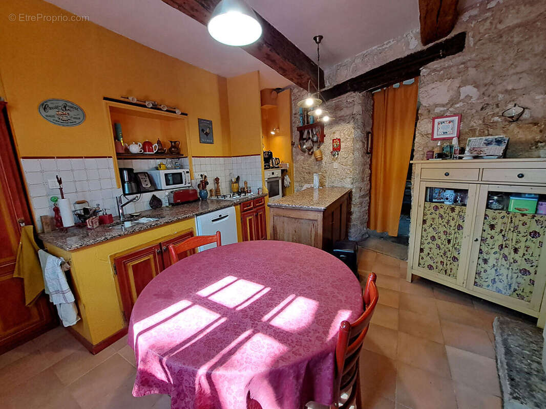 Maison à LE BARROUX