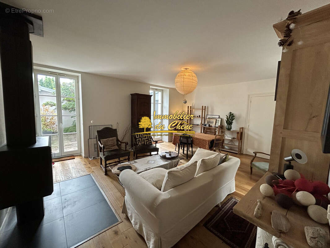 Maison à LUXEUIL-LES-BAINS