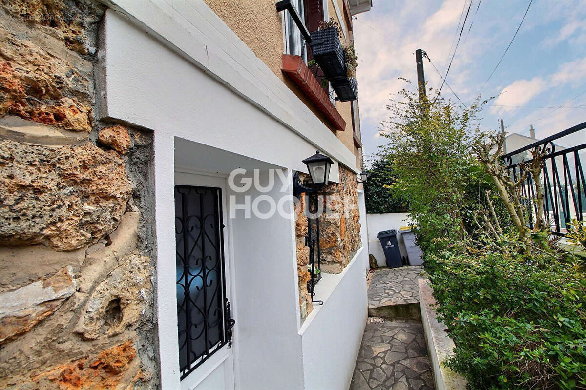 Maison à VIROFLAY