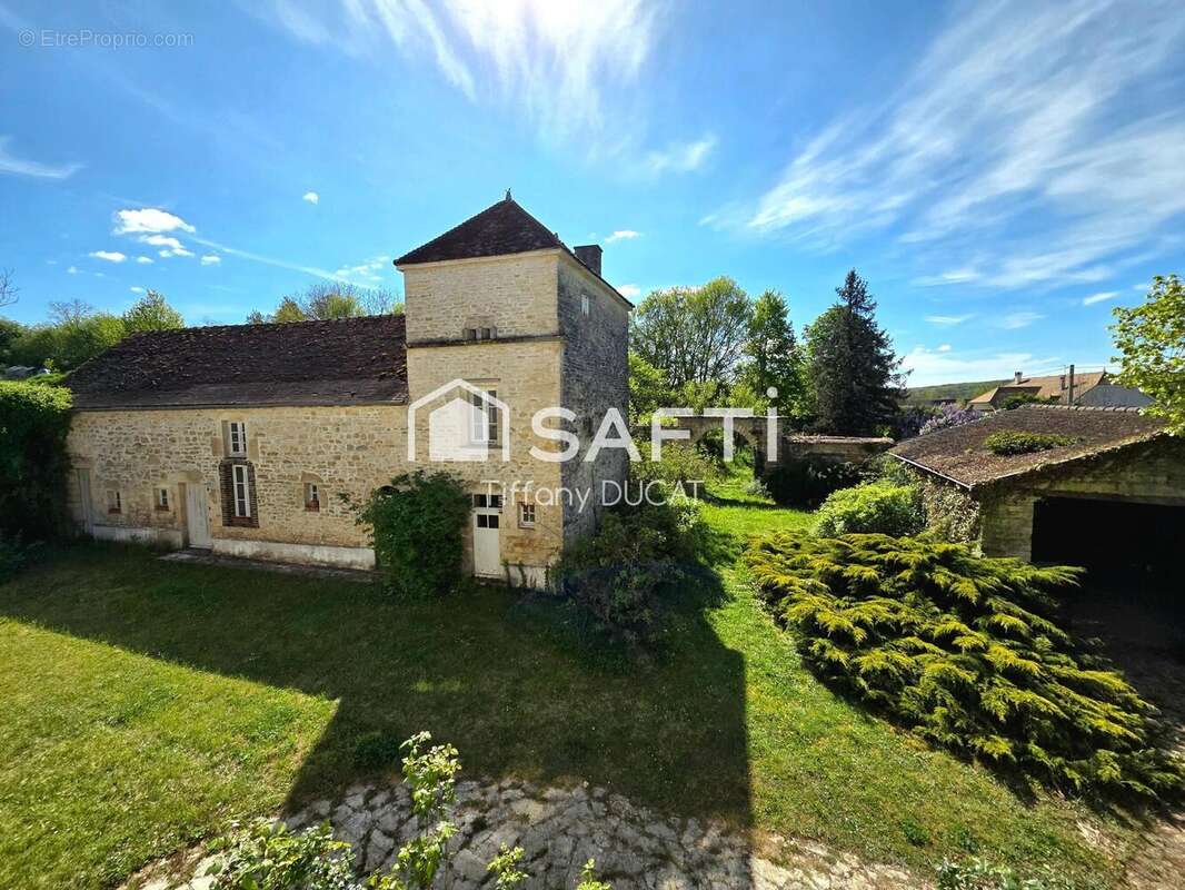 Photo 2 - Maison à CHESLEY