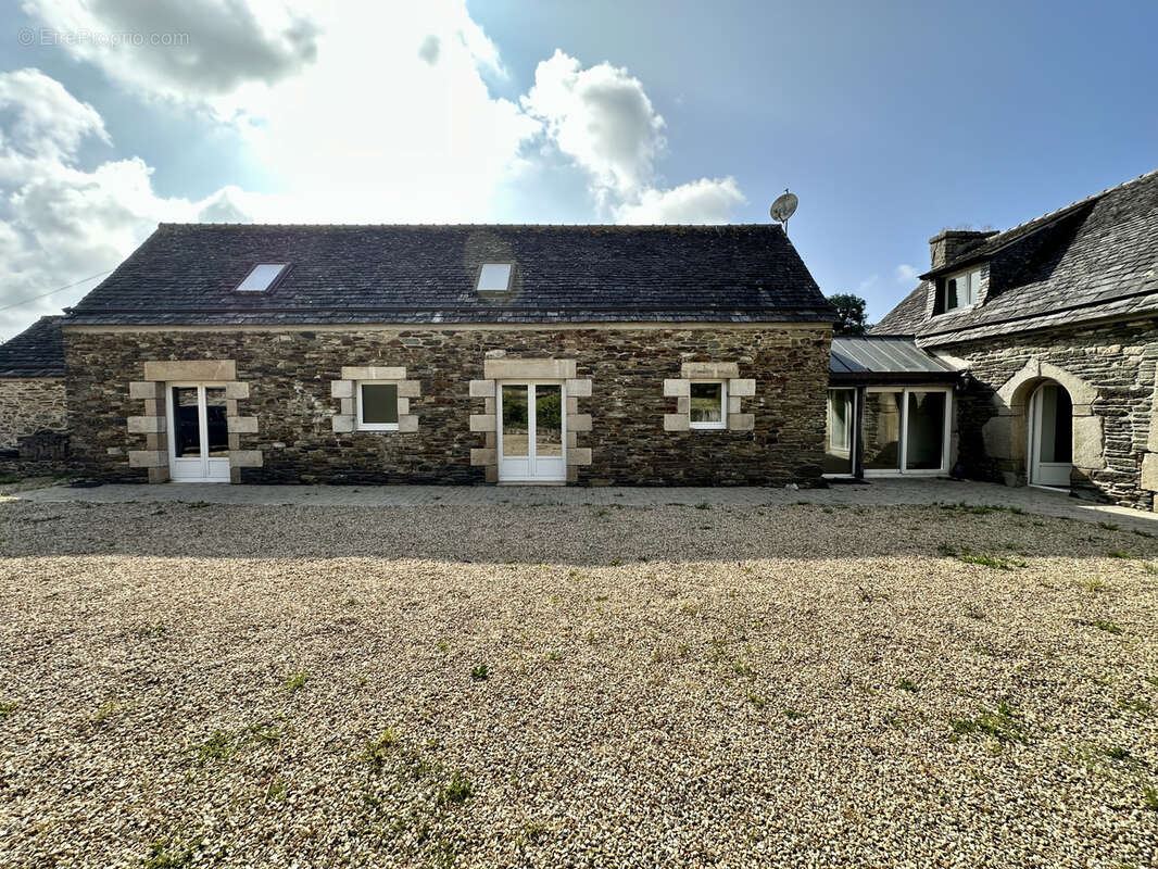 Maison à PLESTIN-LES-GREVES