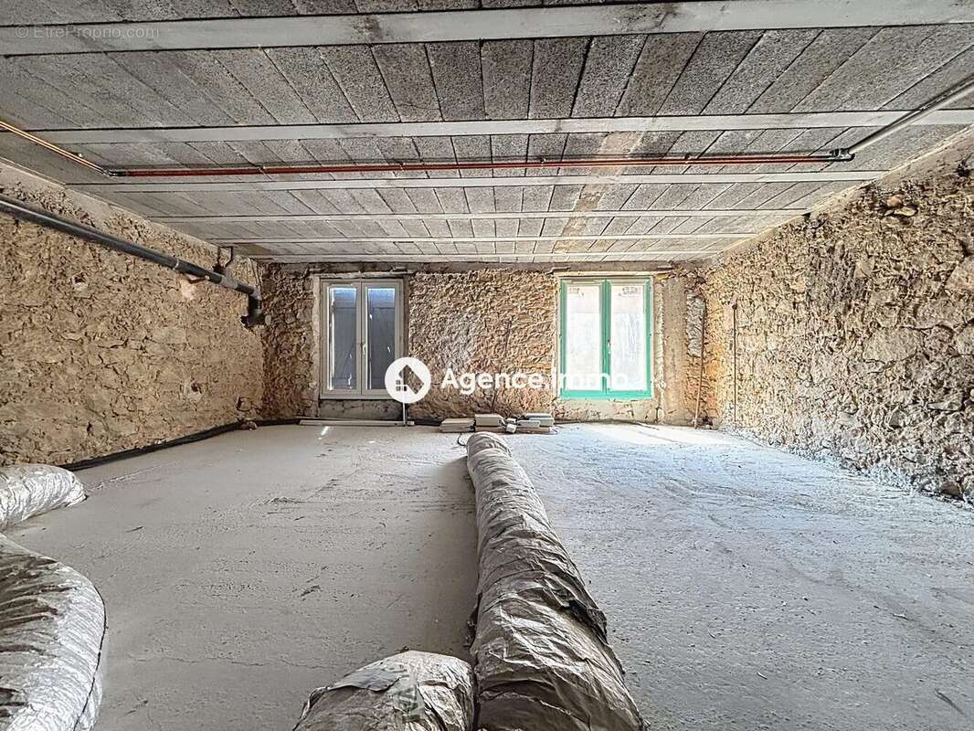 Appartement 231 m² à Forcalqueiret  - photo 6