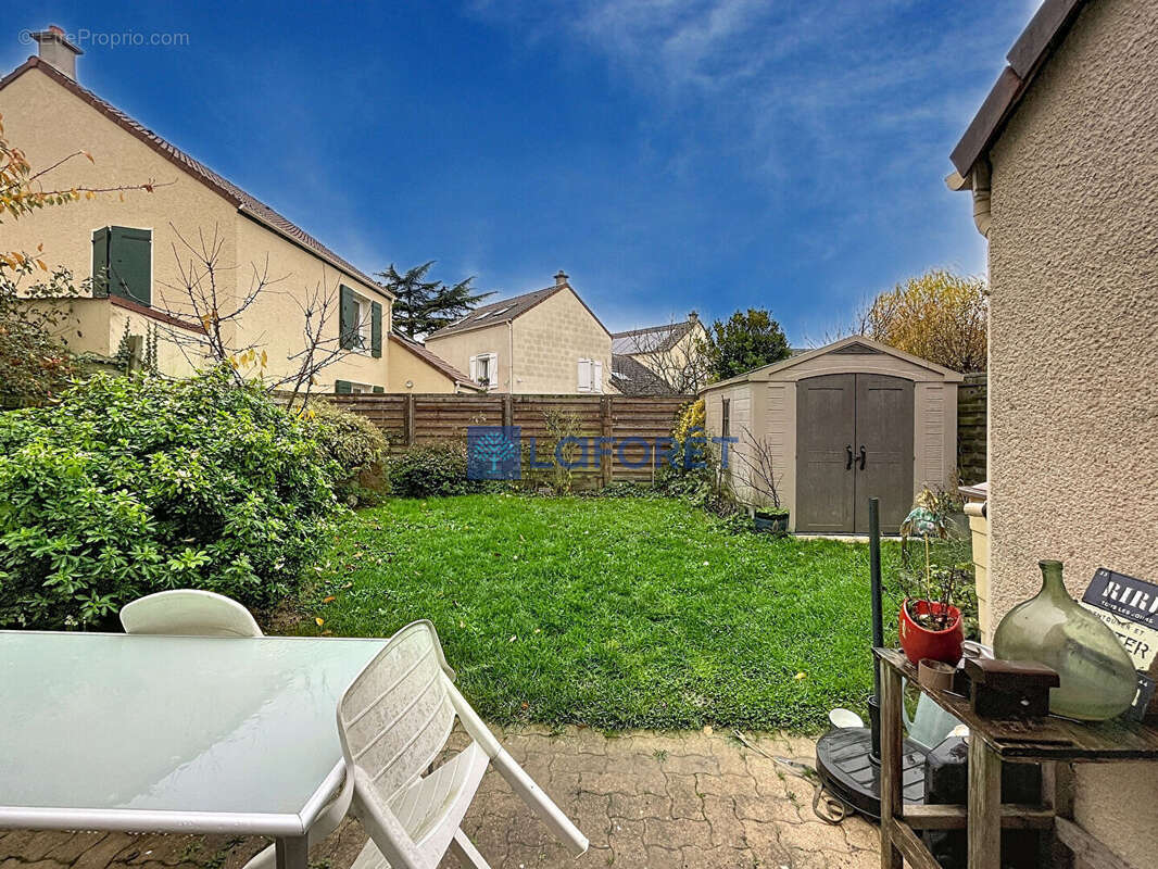 Maison à SAINT-PIERRE-DU-PERRAY