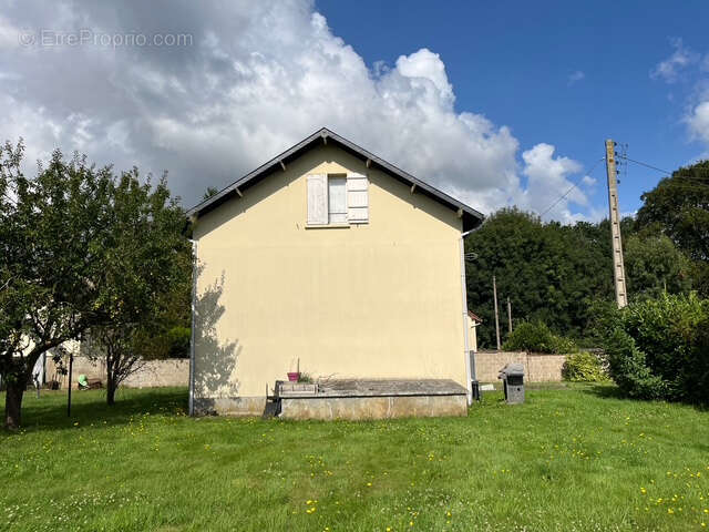 Maison à NASSANDRES