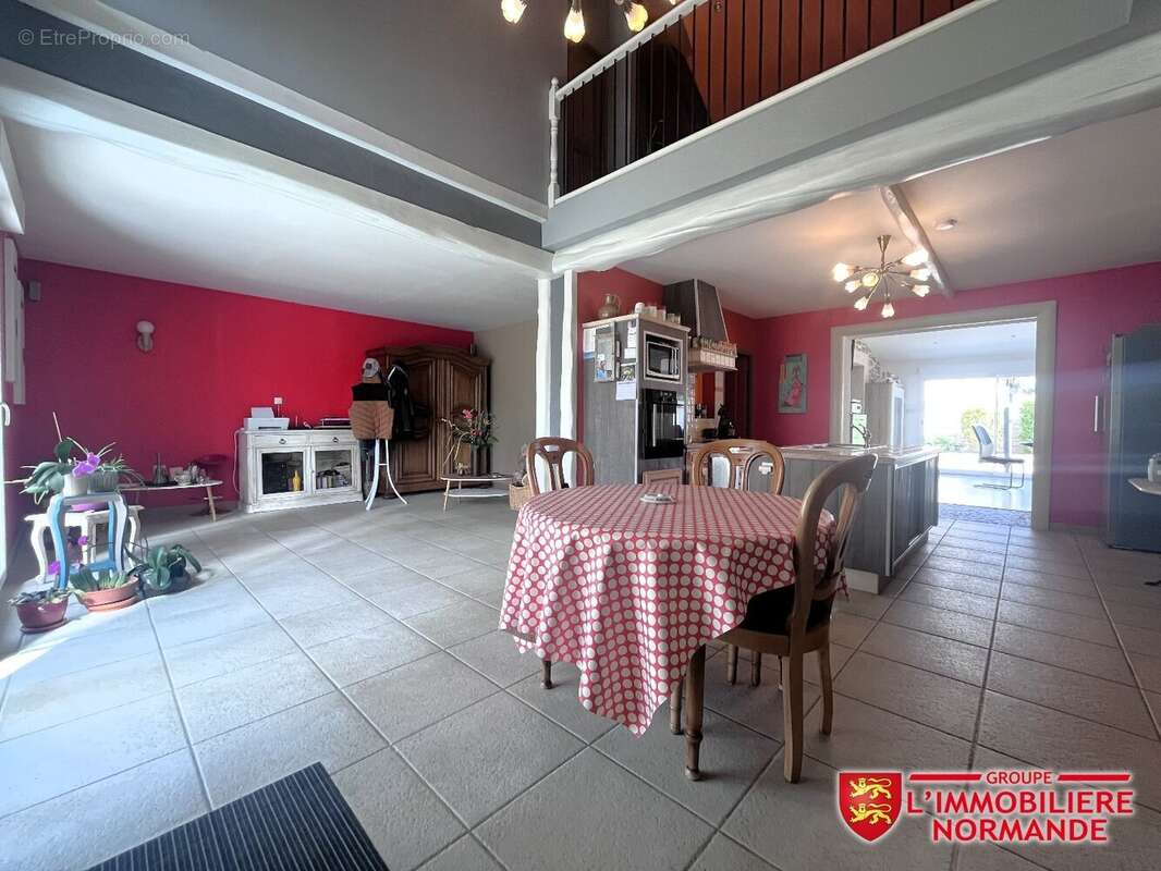 Maison à PACY-SUR-EURE