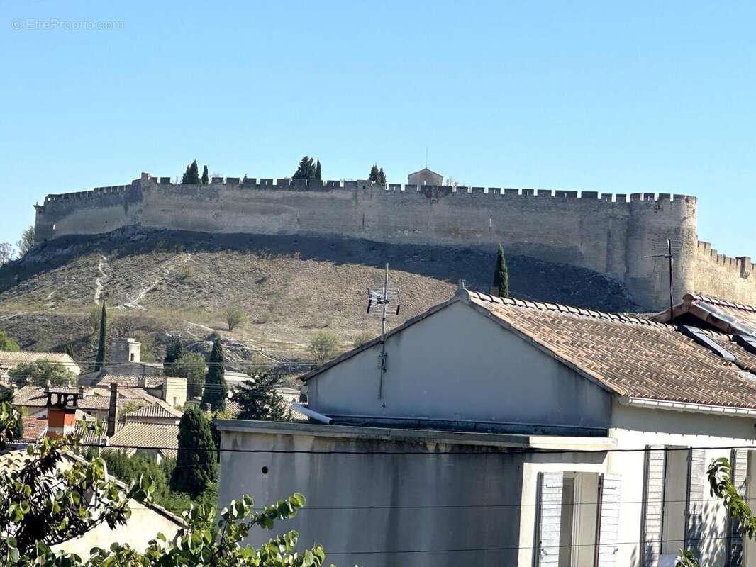 Maison 94 m² à Villeneuve-Les-Avignon  - photo 4
