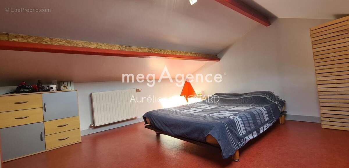 Maison à NUEIL-LES-AUBIERS