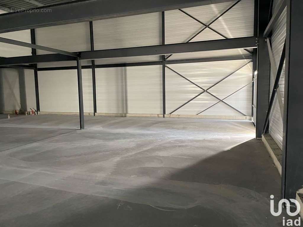 Photo 5 - Commerce à TONNAY-CHARENTE