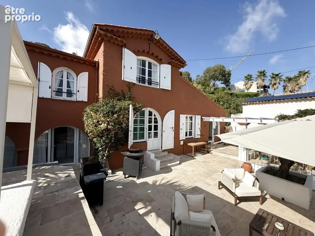 Hauteurs Golfe Juan Maison de charme - photo 1