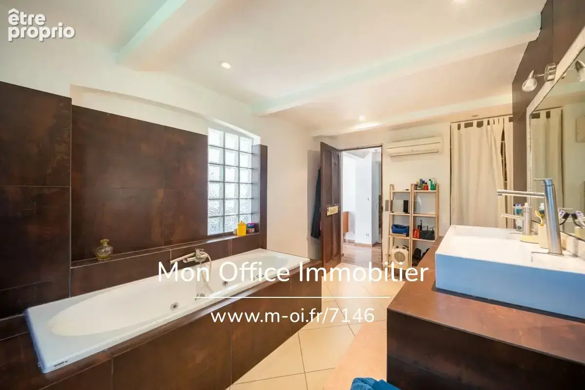 Référence : 7146-SKA - Maison 9 pièces - photo 9