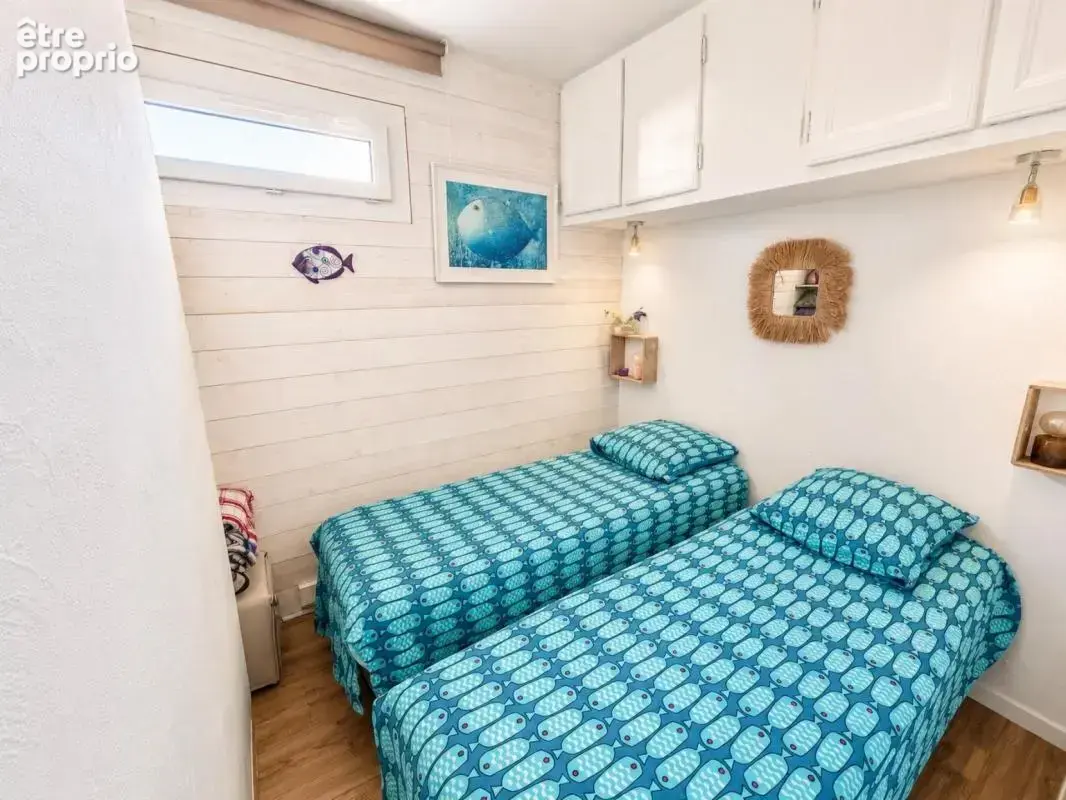 À vendre – port-fréjus – 35 m² – à 350 m de la plage – cave – parking - photo 5